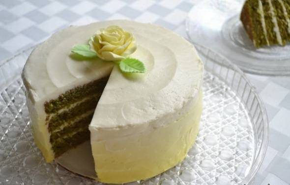 کیک لیمویی با طعم چای سبز