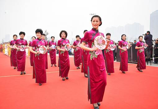 کارهای جالبی که زنان و دختران چینی در روز 8 مارس روز زن می کنند