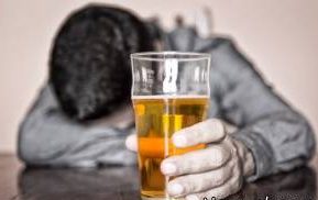 این 7 سرطان خطرناک با الکل می آیند!