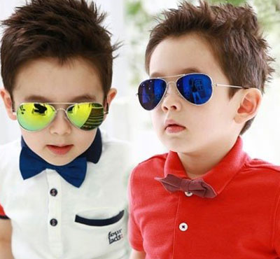 آیا کودکان هم باید از عینک آفتابی استفاده کنند؟