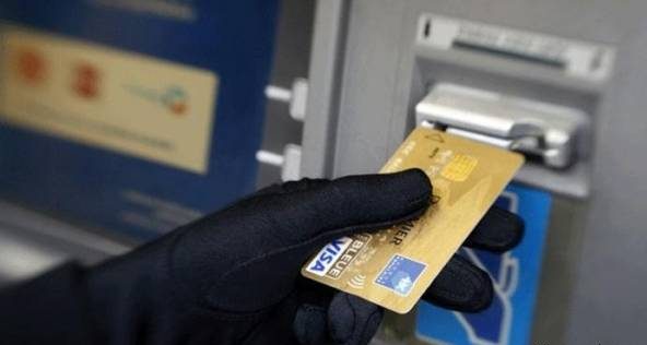 بعد از به سرقت رفتن کارت بانکی در روزهای تعطیل چه باید بکنیم؟