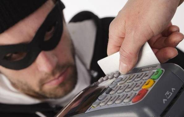 بعد از به سرقت رفتن کارت بانکی در روزهای تعطیل چه باید بکنیم؟