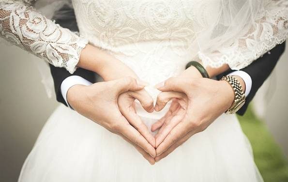 زمان بین عقد و عروسی چقدر باید باشد؟