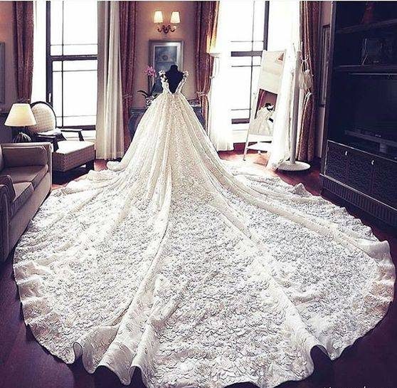مدل لباس عروس ترکیه ای آستین گیپور لاکچری