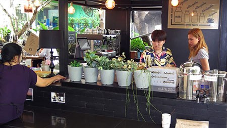 کافه مرگ در بانکوک