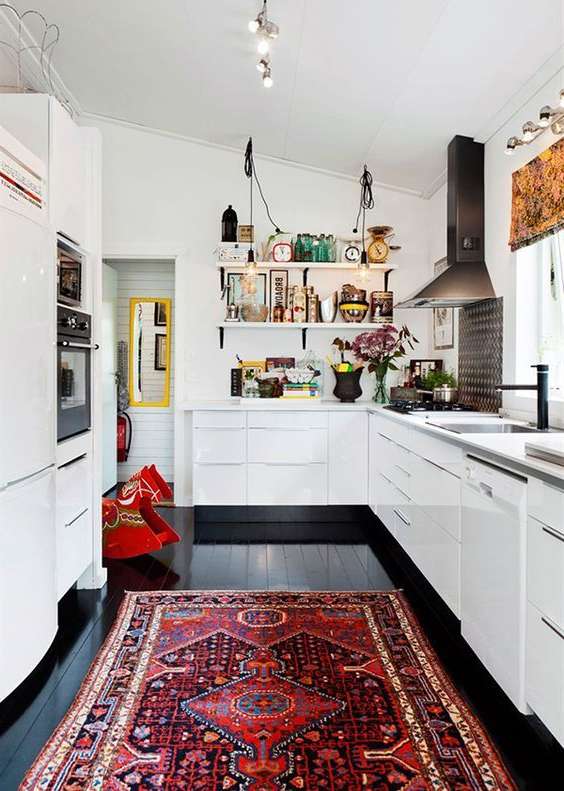 فرش و گلیم آشپزخانه
