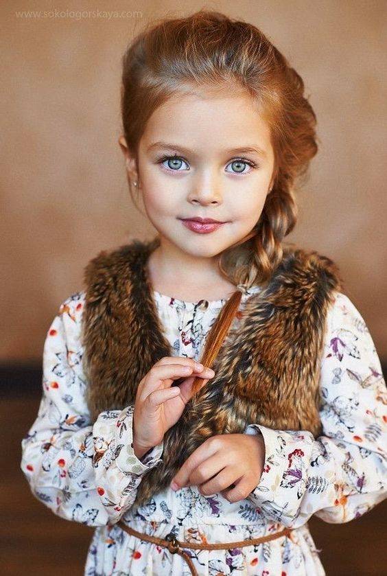 عکس های زیباترین دختران جهان با چشمان رنگی و خوشگل