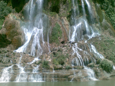 تصاویری زیبا از آبشار زیبای بیشه در لرستان