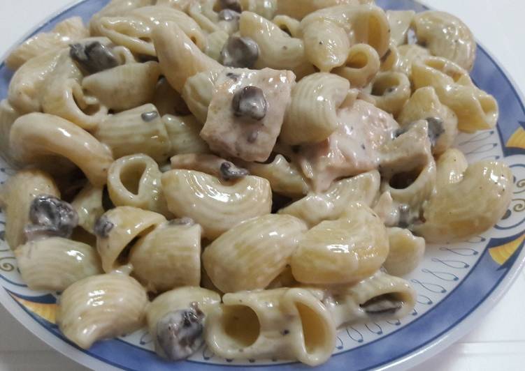 طرز تهیه پاستا با مرغ