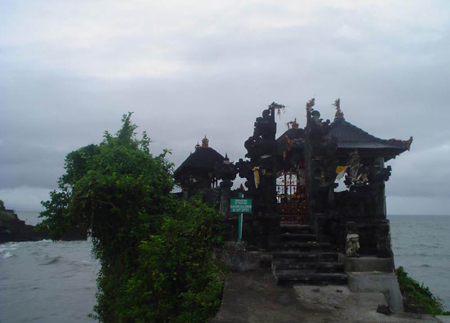 نگاهی به معبد لوط در بالی اندونزی