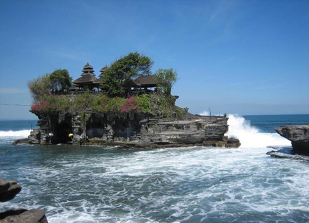 نگاهی به معبد لوط در بالی اندونزی
