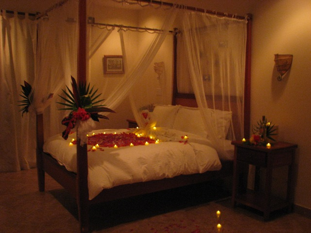 مدل تخت خواب پگاه در سریال عاشقانه