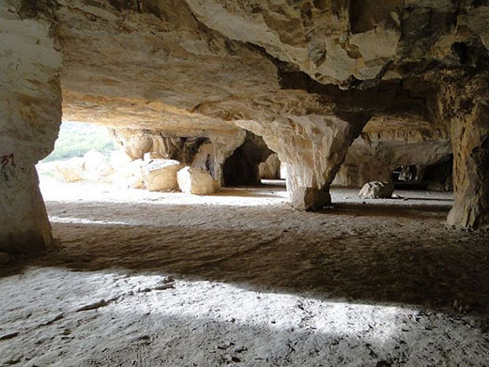 غار سنگ‌شکنان