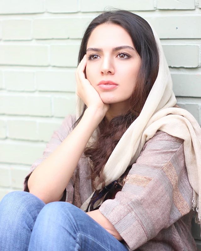 بیوگرافی آیدا نامجو