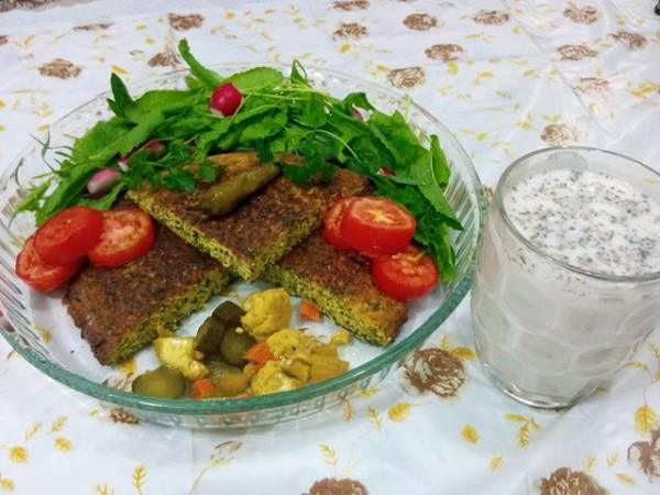 کوکو سبزی با اشپل ماهی