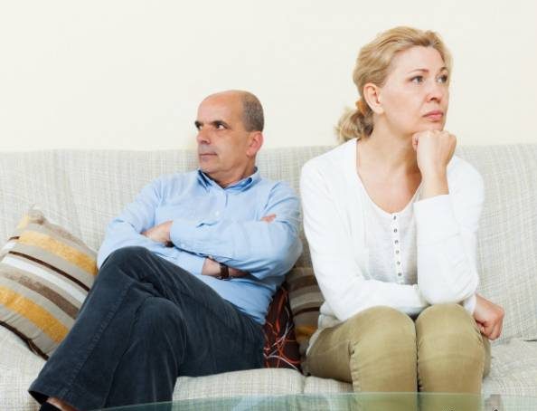 دلایل خیانت زنان متاهل | چرا زن شوهر دار خیانت می کند؟ دلایل خیانت زنان متاهل | چرا زن شوهر دار خیانت می کند؟