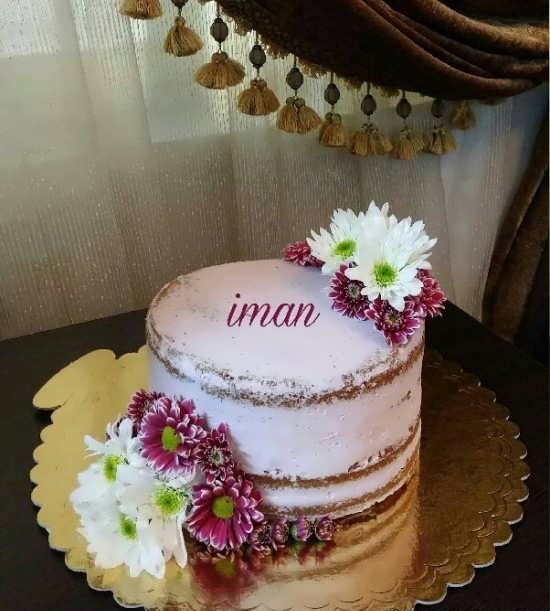 تزیین کیک با گل های طبیعی 
