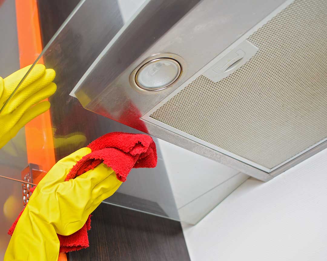 تمیز کردن هود آشپزخانه با انواع بدنه استیل، پلاستیکی و شیشه ای