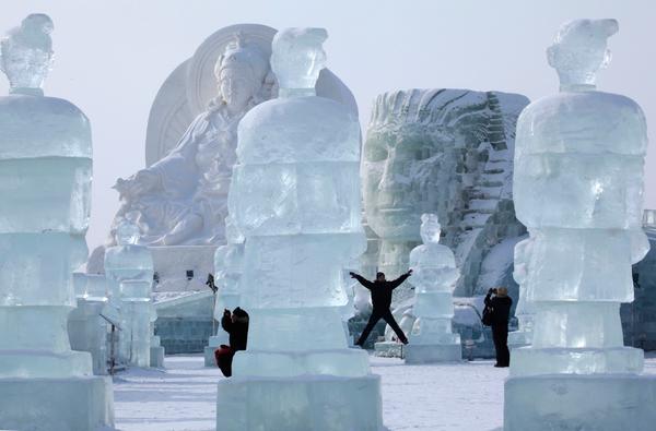 تصاویری بسیار زیبا از بناهای یخی جهان
